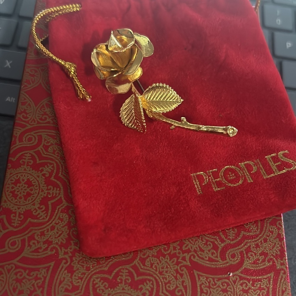 Vintage People's Rose Brooch - Picture 4 of 4